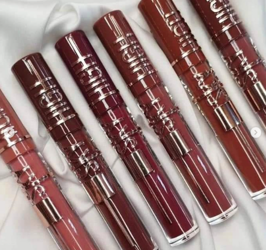 OBSEQUIO LABIAL [CHICAS EMPIRE - IMPORTSGUATE]